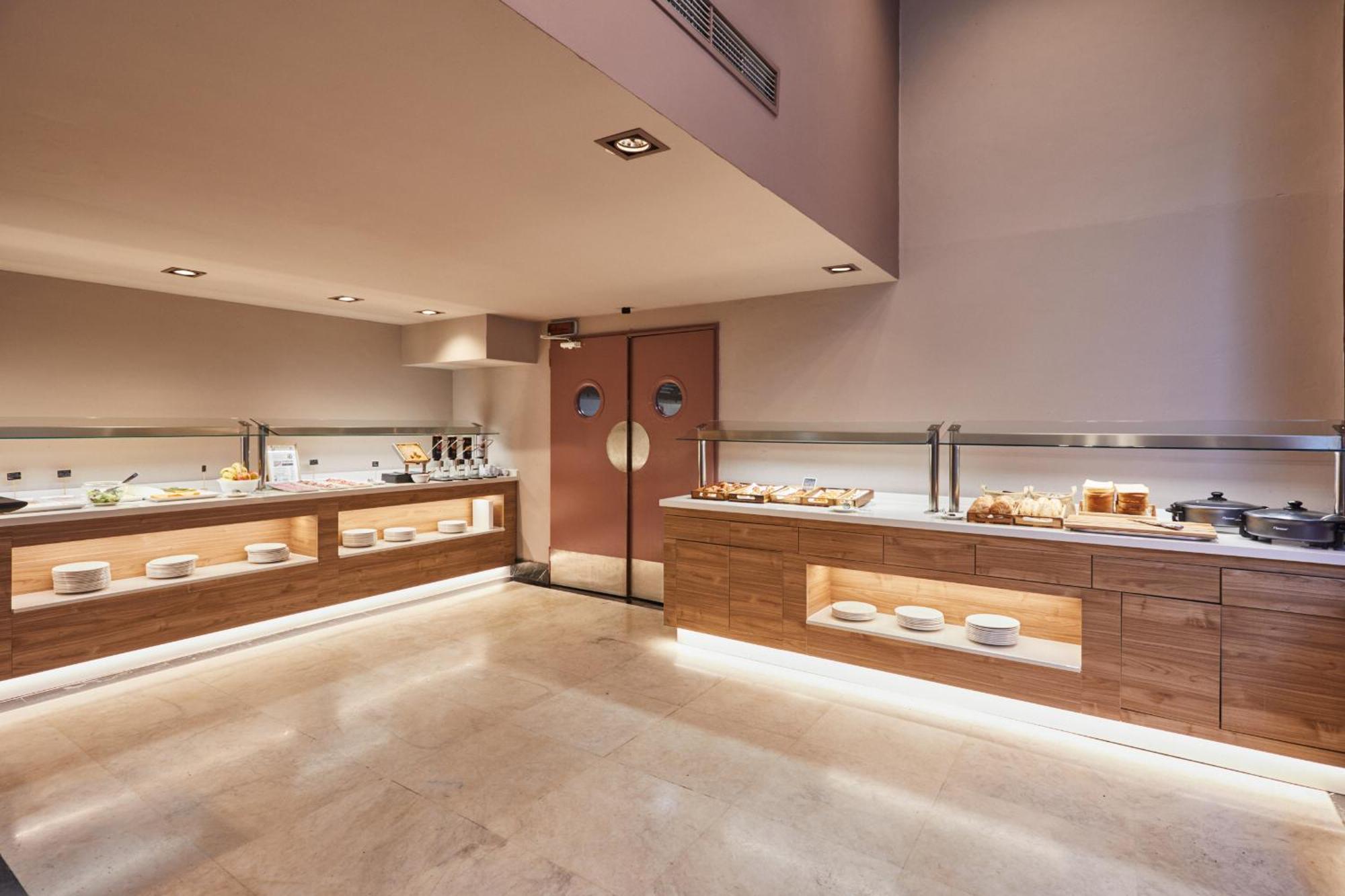 Silken Sant Gervasi Hotell Barcelona Exteriör bild